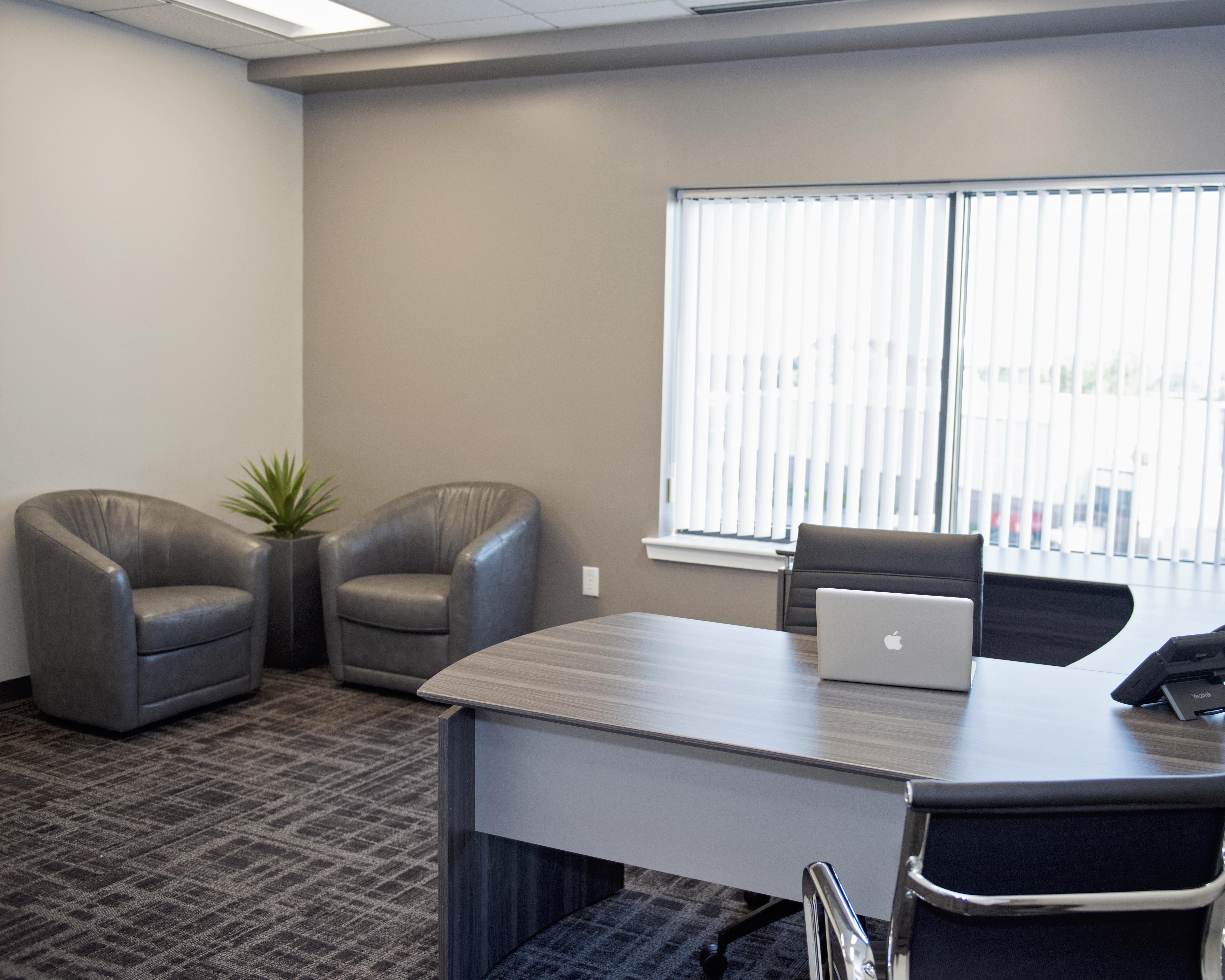 Modern office space at the Marina Bay-Quincy location